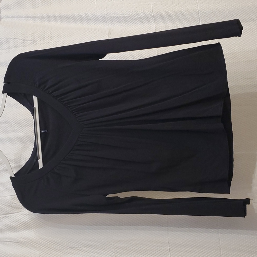 Daisy Fuentes V-neck Top